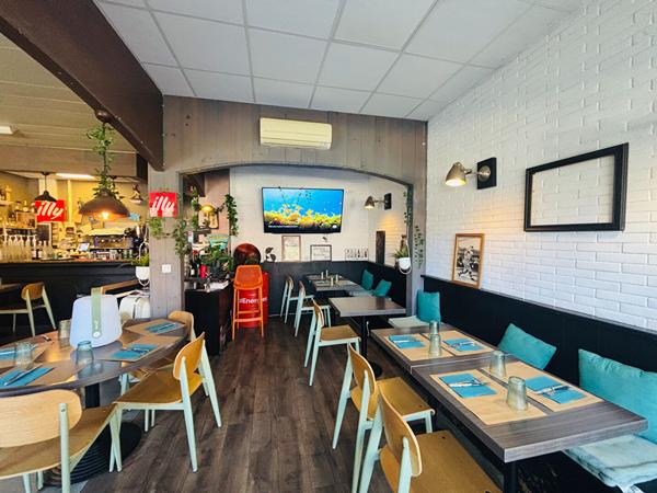 Mur et fonds de commerce à Carcassonne