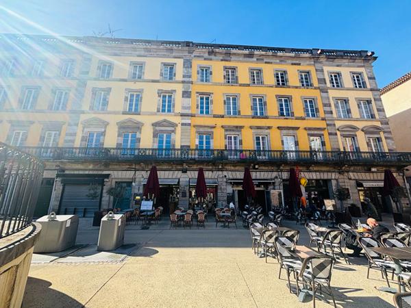 Mur et fonds de commerce à Carcassonne