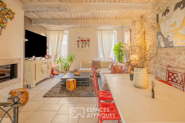 Maison de village au charme discret avec terrasse