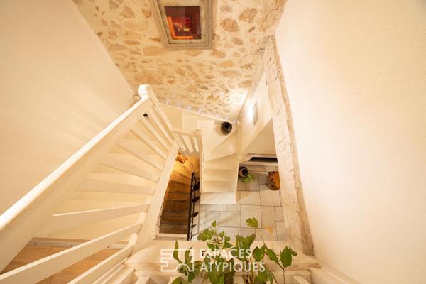 Maison de village au charme discret avec terrasse