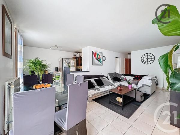 Appartement F5 à vendre  5 pièces - 96,10 m2 NANDY - 77