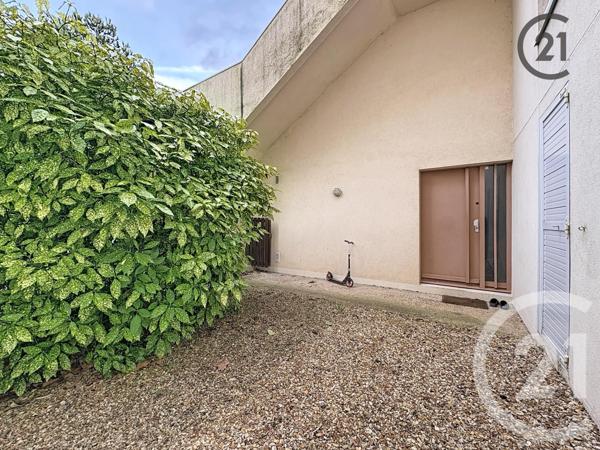Appartement F5 à vendre  5 pièces - 96,10 m2 NANDY - 77