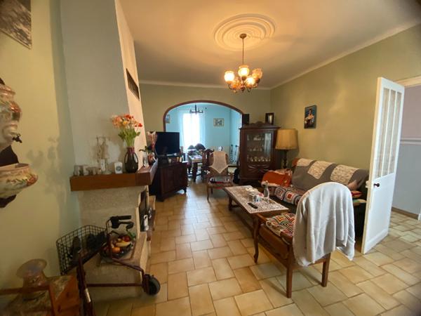 A VENDRE LA ROCHELLE / LA PALLICE ECHOPPE DE 97m2 A RENOVER ,  La rochelle