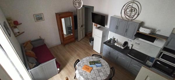 Appartement de 29m2 avec chambre indépendante et mezzanine dans bel immeuble 1900