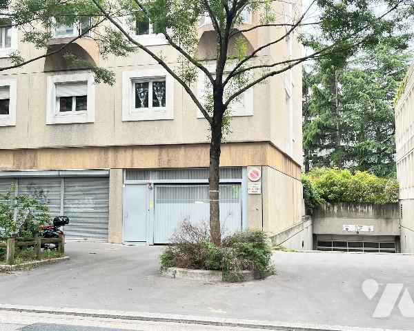 LYON 3ème - Villette Sud - garage fermé de 13,03 m² en sous-sol.