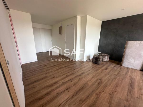 Appartement rénové, 2 chambres, balcon + parking