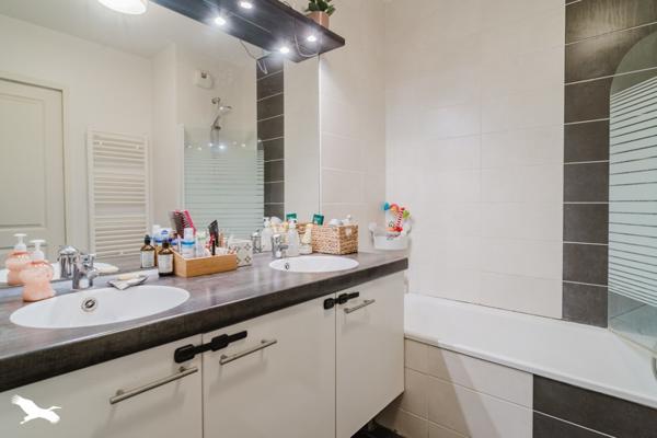 Appartement à vendre |  Pierre-Bénite |  4 pièces | 70 m²