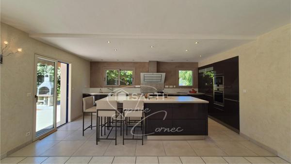 Maison 125 m² -  4 chambres - Piscine