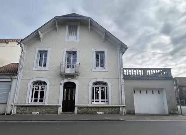 Maison à vendre |  Thiviers |  6 pièces | 150 m²