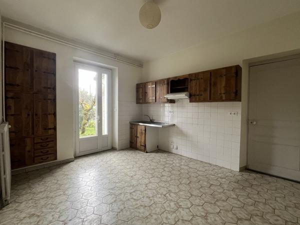 Maison à vendre |  Thiviers |  6 pièces | 150 m²