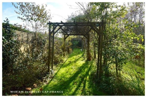 Dpt Landes (40), à vendre RIVIERE SAAS ET GOURBY Maison de Maître de fin 17ème de 225 m² environ.