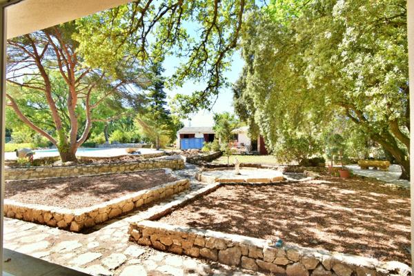 Maison à vendre 6 pièces SAINT CANNAT (13)