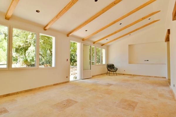 Maison à vendre 6 pièces SAINT CANNAT (13)