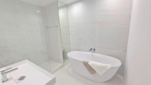 Dpt Paris (75), à vendre PARIS 15EME ARRONDISSEMENT appartement T4 de 93,66 m²