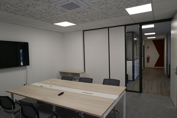 Location Local commercial130 m² - 3 Pièces - Saint Genis pouilly (1630)