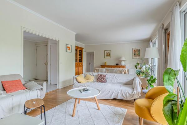 Appartement à vendre 5 pièces LYON 6EME ARRONDISSEMENT (69) Parking, vue Rhône