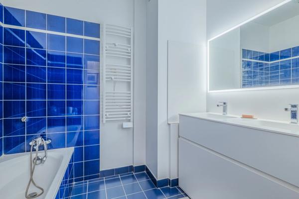Appartement à vendre 5 pièces LYON 6EME ARRONDISSEMENT (69) Parking, vue Rhône
