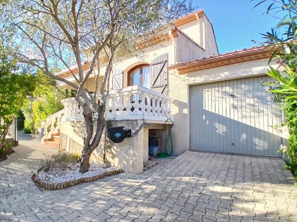 MAISON 4 PIECES - TERRAN DE 451 m2 et PISCINE