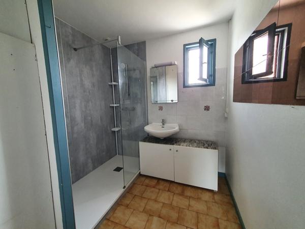 Boivre-la-vallée (86470) Plain pied 3 chambres et grand jardin