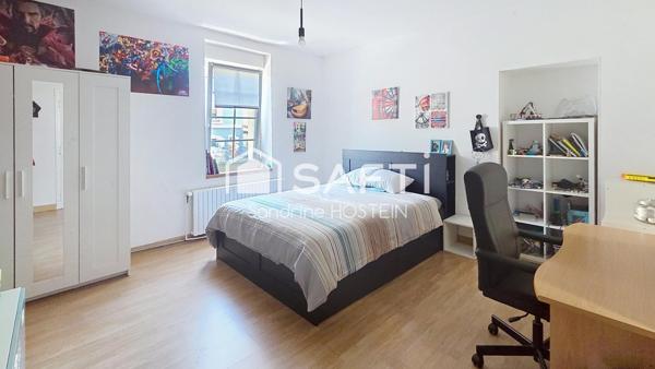 Maison Individuelle de 200m2 avec 6 chambres!