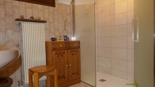 FAVERGES. MAISON INDEPENDANTE AVEC TERRAIN DE 1228M²