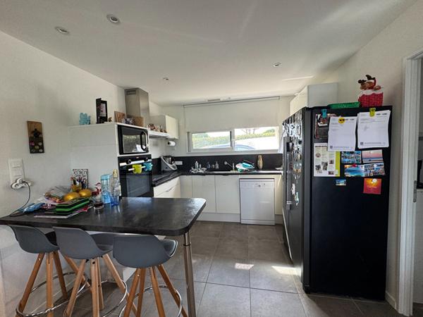 Cadalen . Maison de 105 m² et sa piscine