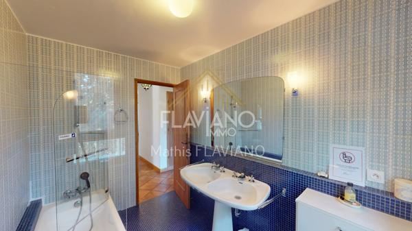 T5 - JARDIN - PARKING - BALCON Barcelonnette (04400)