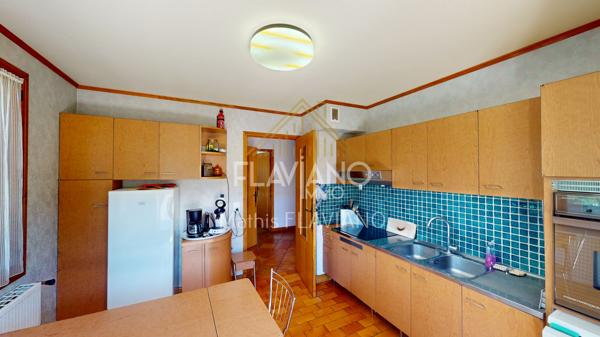 T5 - JARDIN - PARKING - BALCON Barcelonnette (04400)