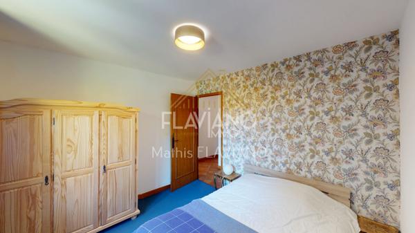 T5 - JARDIN - PARKING - BALCON Barcelonnette (04400)