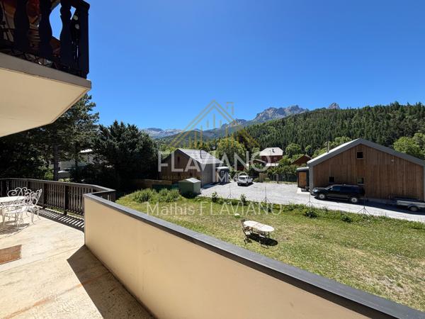 T5 - JARDIN - PARKING - BALCON Barcelonnette (04400)