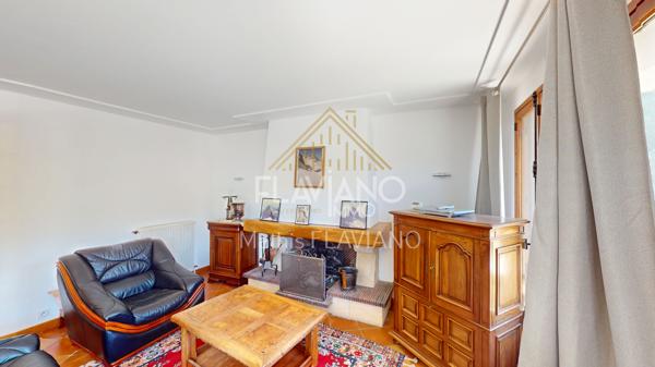 T5 - JARDIN - PARKING - BALCON Barcelonnette (04400)