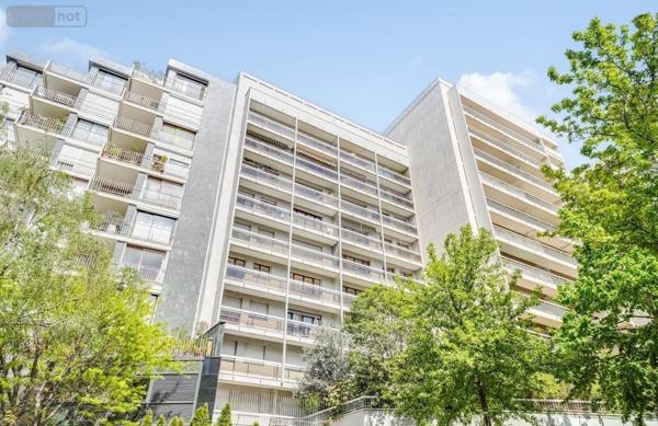 Appartement à vendre à Paris 15e arrondissement à Paris (75015), ref : 92010-1343