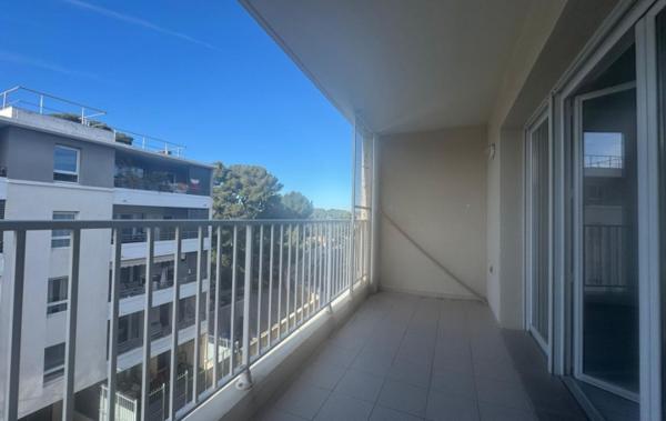 Vente Appartement P3 type3-terrasse-box- Marseille 9ème   
