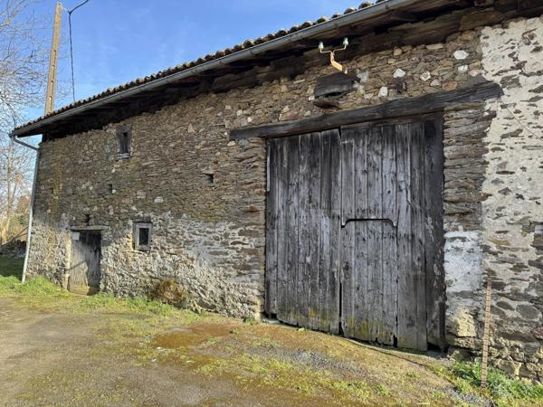 Maison - Grange - Hangars ouverts
