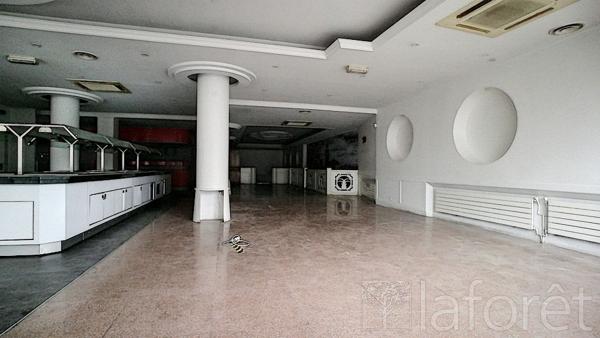 Location local commercial Elbeuf - 360 m² - 2 400 €/mois