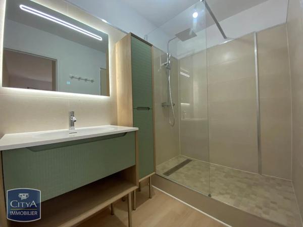 Appartement à louer 2 pièces 45.26m² Bras-Panon (97412)