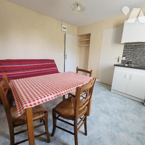 Maison avec studios  à LA FERTE BERNARD