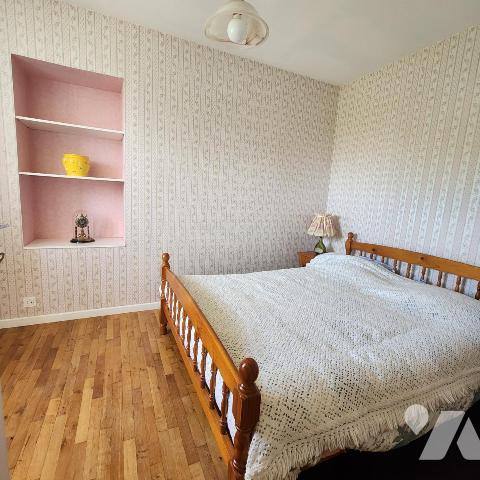 Maison avec studios  à LA FERTE BERNARD