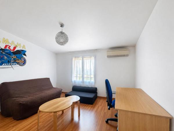 MAISON T6 TRÈS BIEN ENTRETENUE - LUMINEUSE