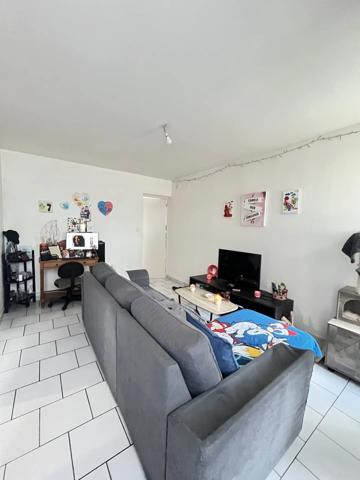 Vente                                                      Appartement
                        
                     3 pièces                      51 m2                     à Nevers