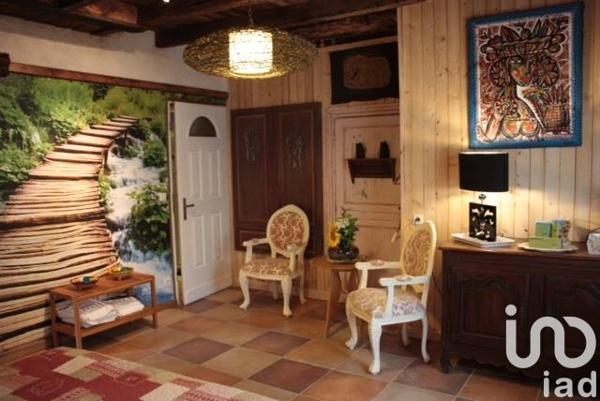 Maison à vendre 10 pièces 250 m² Saint-Pompon