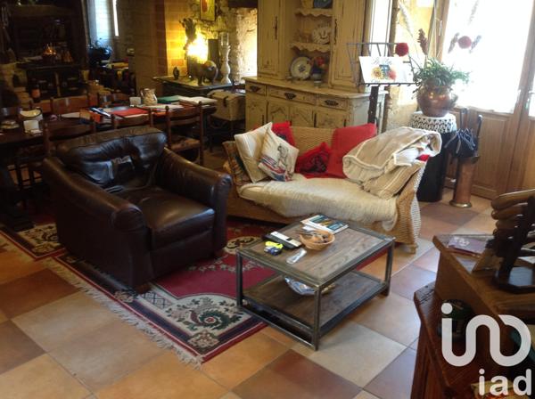 Maison à vendre 10 pièces 250 m² Saint-Pompon