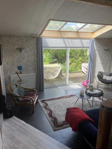Vente                                                      Maison de ville
                        
                                         161 m2                     à Marmande