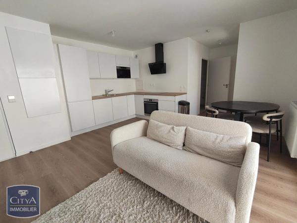 Appartement à louer 2 pièces 45.65m² Bordeaux (33800)