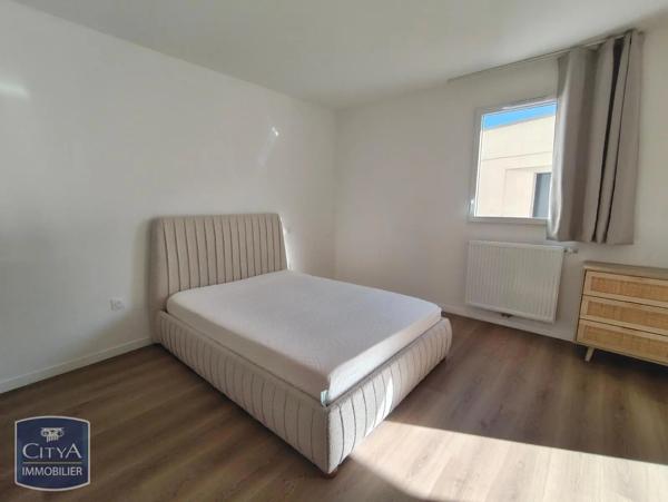 Appartement à louer 2 pièces 45.65m² Bordeaux (33800)
