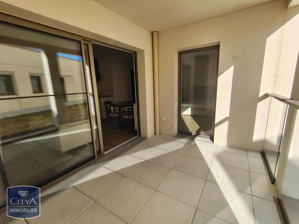 Appartement à louer 2 pièces 45.65m² Bordeaux (33800)
