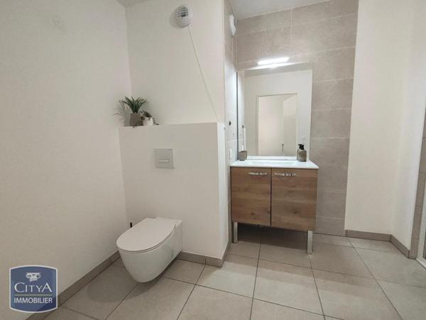 Appartement à louer 2 pièces 45.65m² Bordeaux (33800)