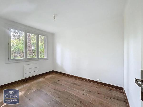 Appartement à louer 3 pièces 52.32m² Nîmes (30900)