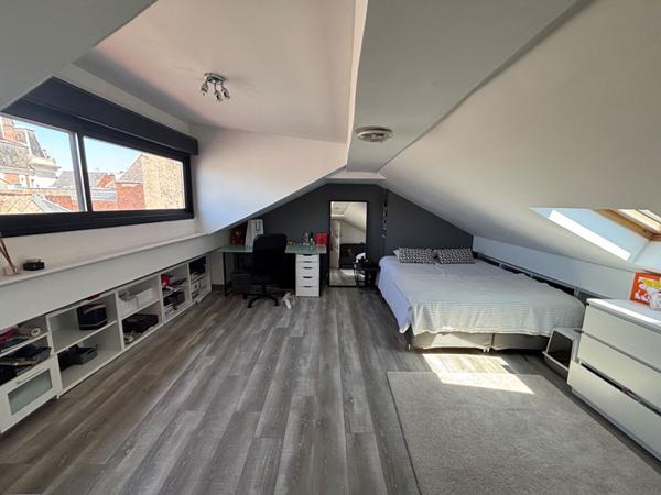 Appartement 5 pièces lumineux et spacieux à vendre au centre de Saint Quentin