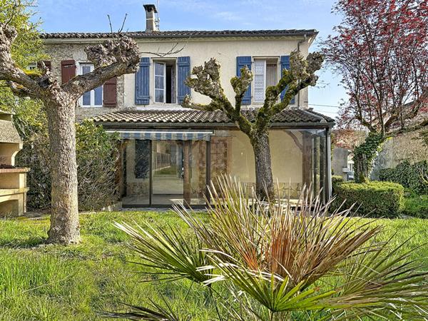 Maison à rénover à vendre à Barbaste - 4 pièces dont 3 chambres avec garage